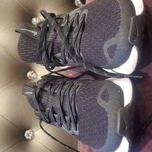 Nike Legend React 2, women's 8.5